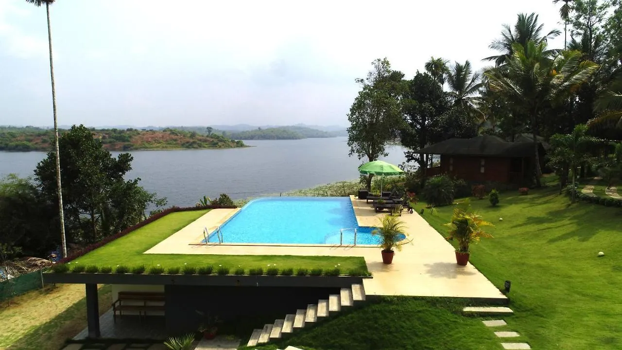 Room In Guest Room - Lakerose Wayanad Resort - Lake View Kalpetta Guest house